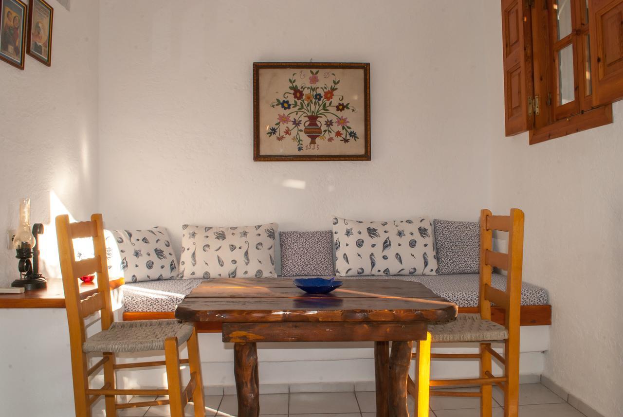 Patmos Mathios Studios- Apartments Sapsila Ngoại thất bức ảnh