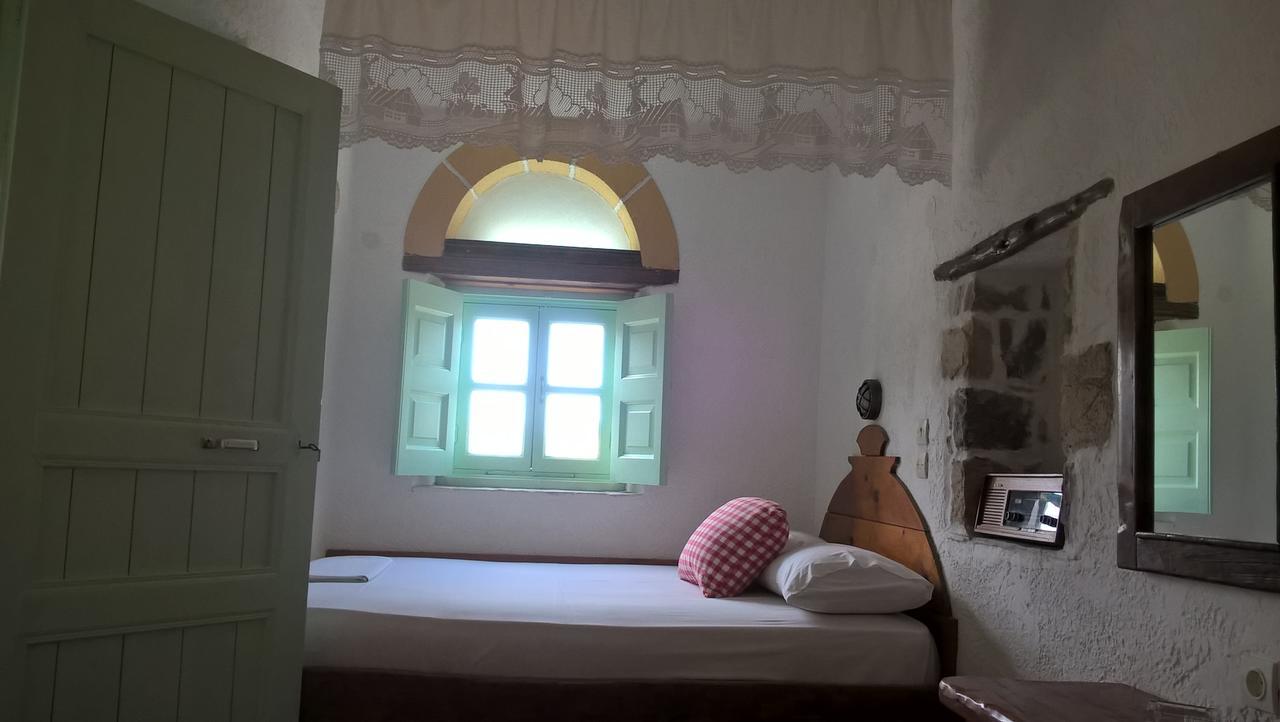 Patmos Mathios Studios- Apartments Sapsila Ngoại thất bức ảnh