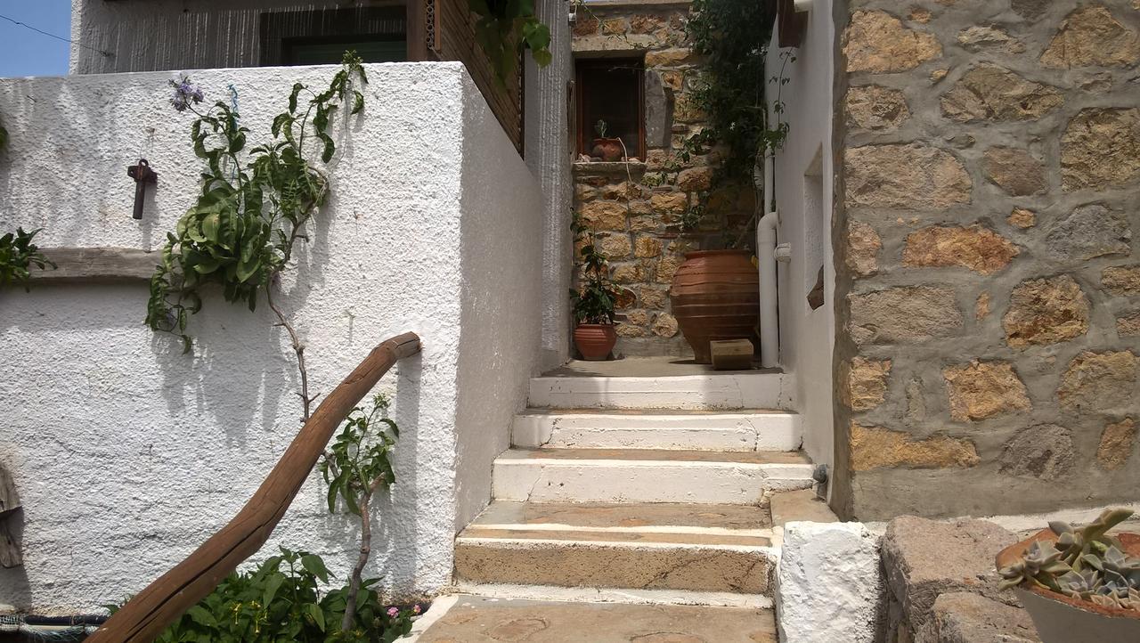 Patmos Mathios Studios- Apartments Sapsila Ngoại thất bức ảnh